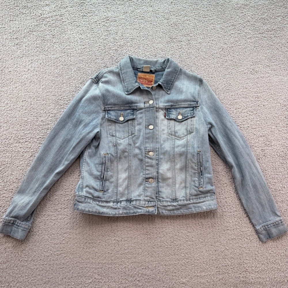 Levis Womens XL Light Wash Denim Trucker Jacket Blue Cotton Blend 70240-0072